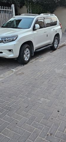 טויוטה לנד קרוזר