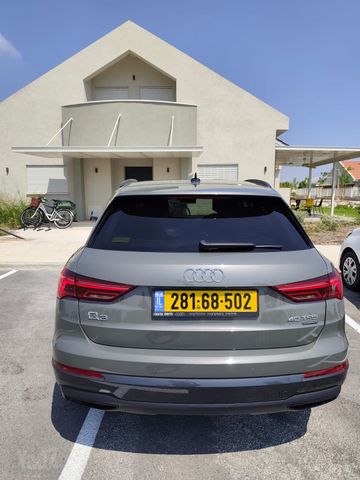 אאודי Q3