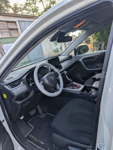 טויוטה RAV4