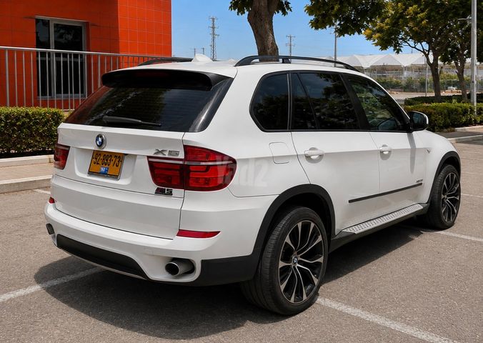 ב מ וו X5