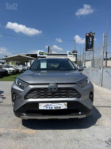 טויוטה RAV4
