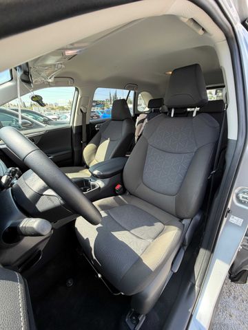 טויוטה RAV4