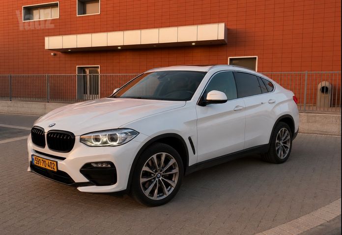 ב מ וו X4