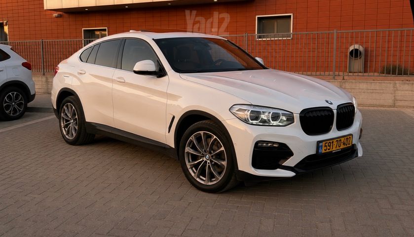 ב מ וו X4