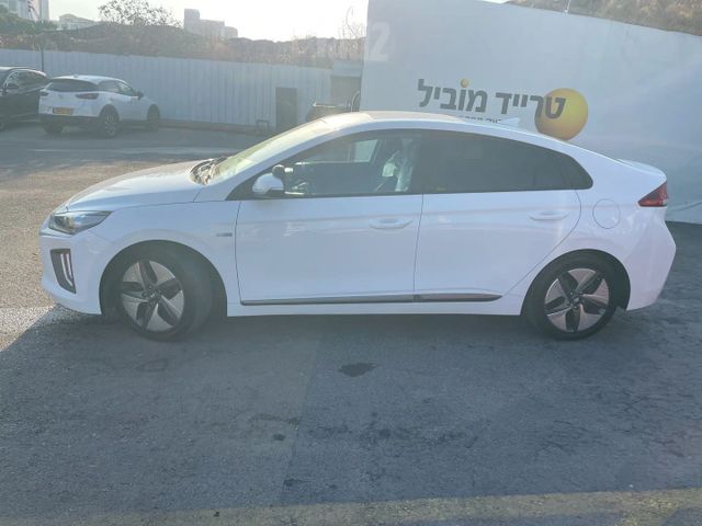 יונדאי איוניק