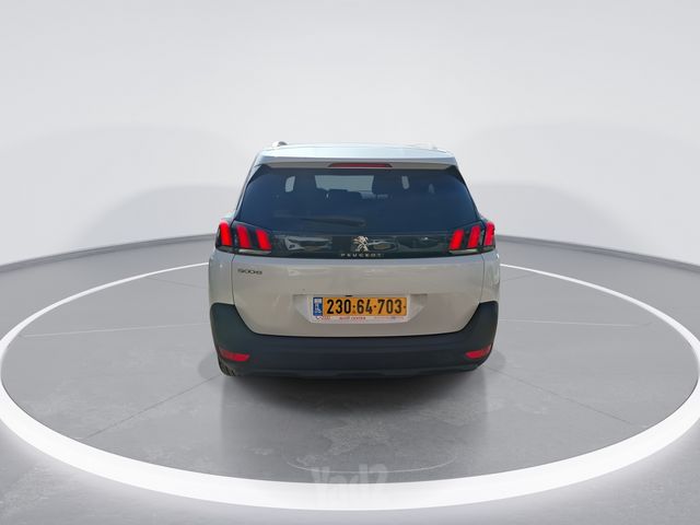 פיג'ו 5008