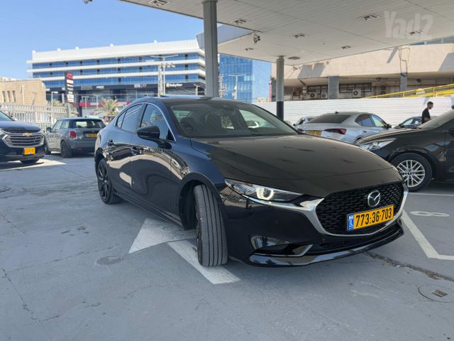 מאזדה 3