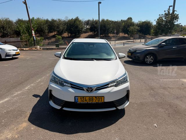 טויוטה קורולה
