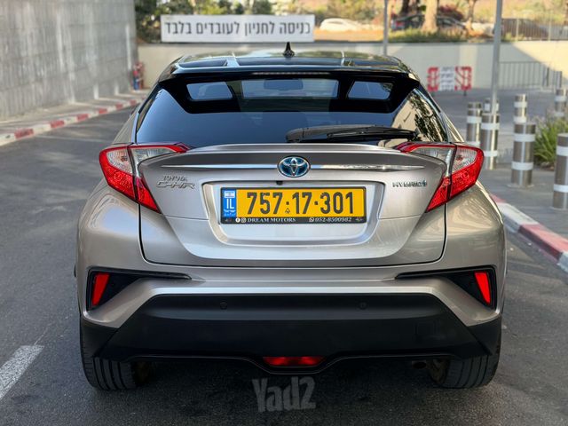 טויוטה C-HR