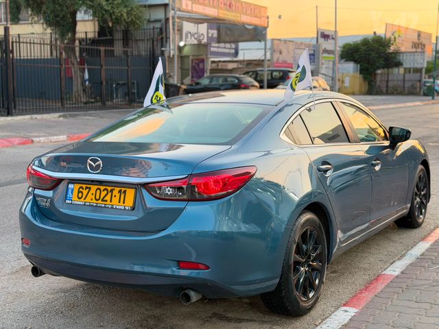 מאזדה 6