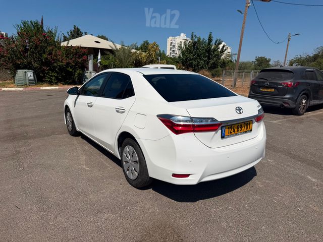 טויוטה קורולה