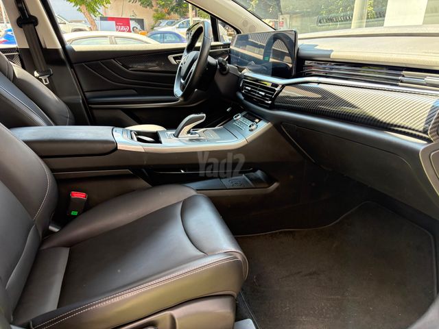 אי.וי איזי Limo