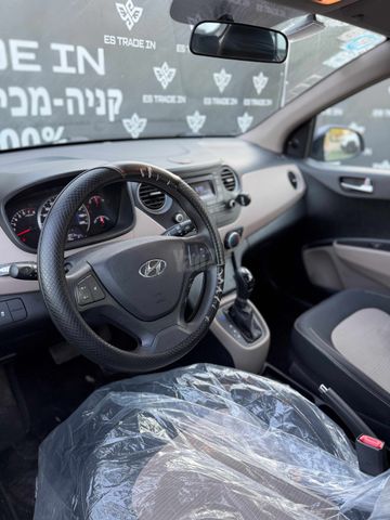 יונדאי i10