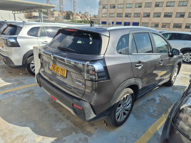 סוזוקי S-Cross