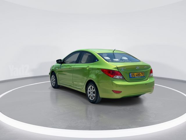 יונדאי אקסנט i25