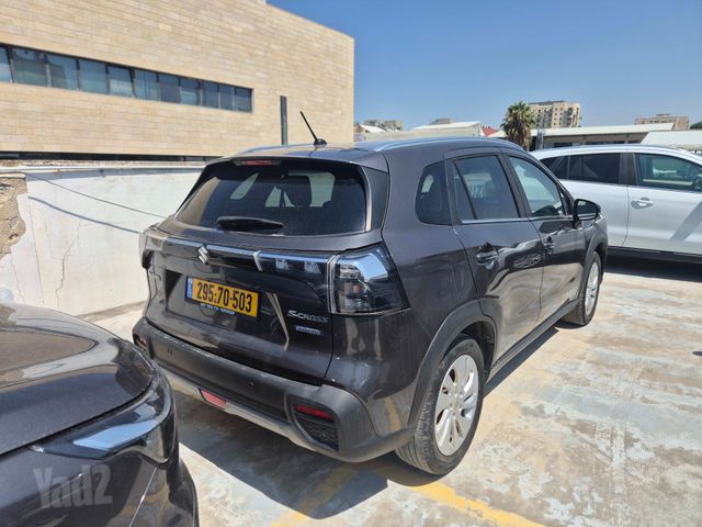 סוזוקי S-Cross