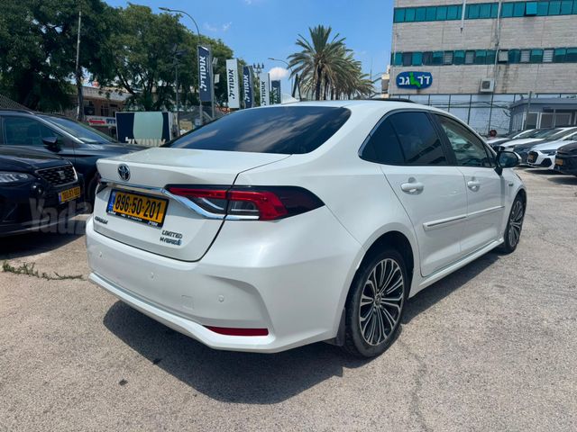 טויוטה קורולה