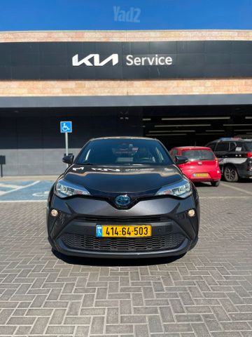 מודעת רכב טויוטה C-HR