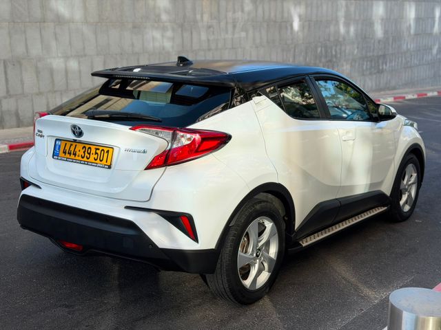 טויוטה C-HR