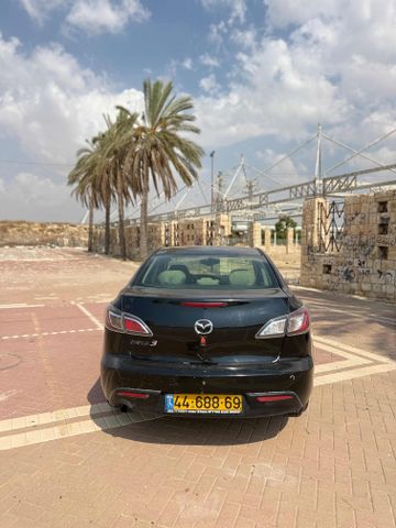 מאזדה 3