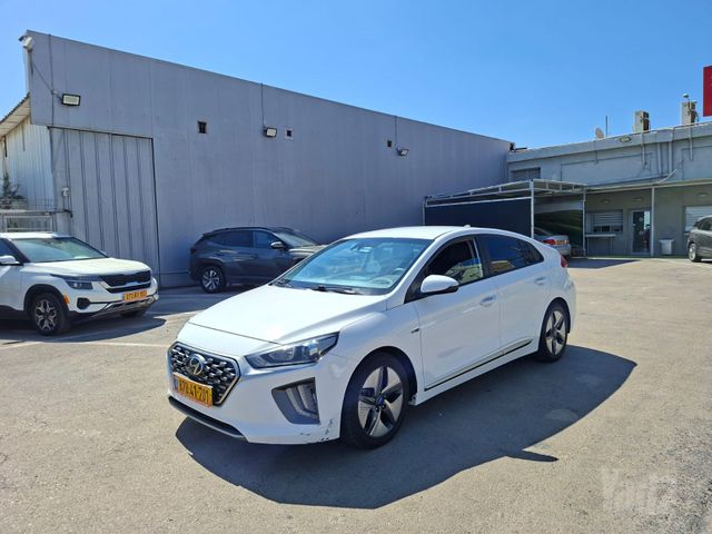 יונדאי איוניק
