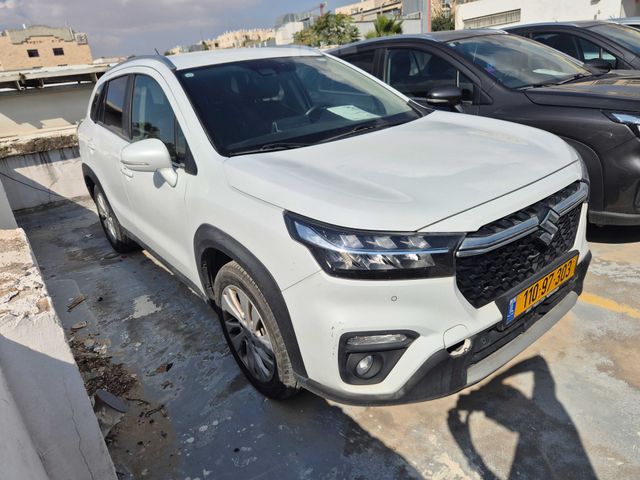 סוזוקי S-Cross