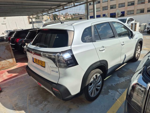 סוזוקי S-Cross