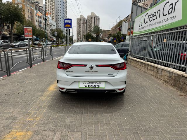 רנו מגאן