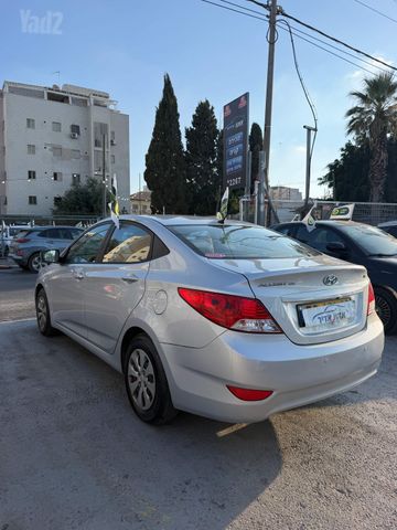 יונדאי אקסנט i25