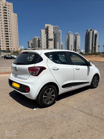 יונדאי i10