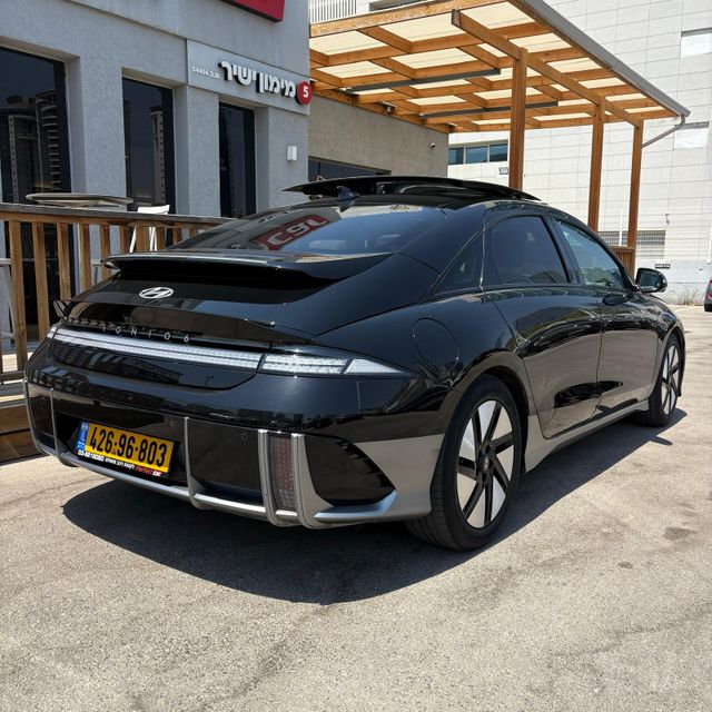 יונדאי איוניק 6