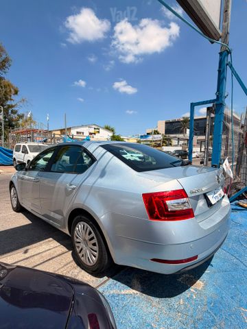 סקודה אוקטביה