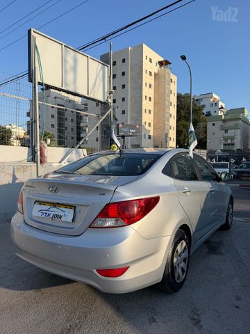 יונדאי אקסנט i25