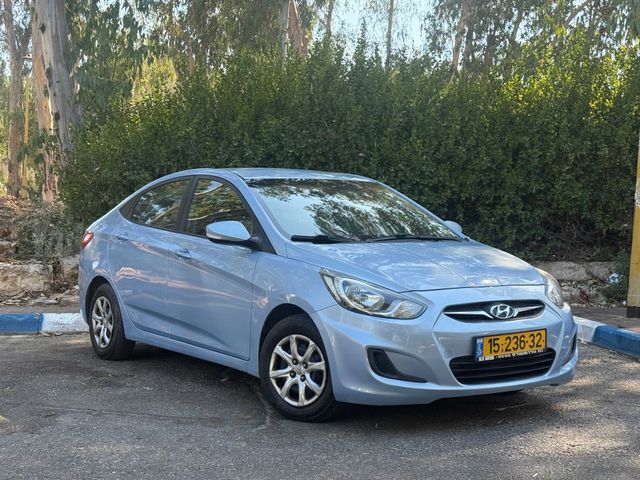 יונדאי אקסנט i25