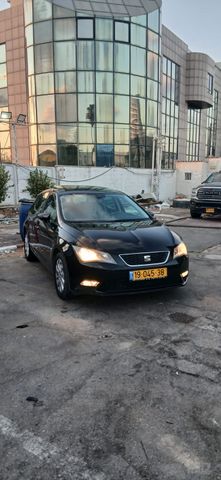 מודעת רכב סיאט לאון