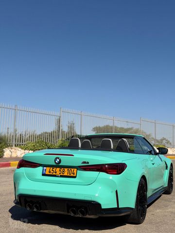 ב מ וו M4