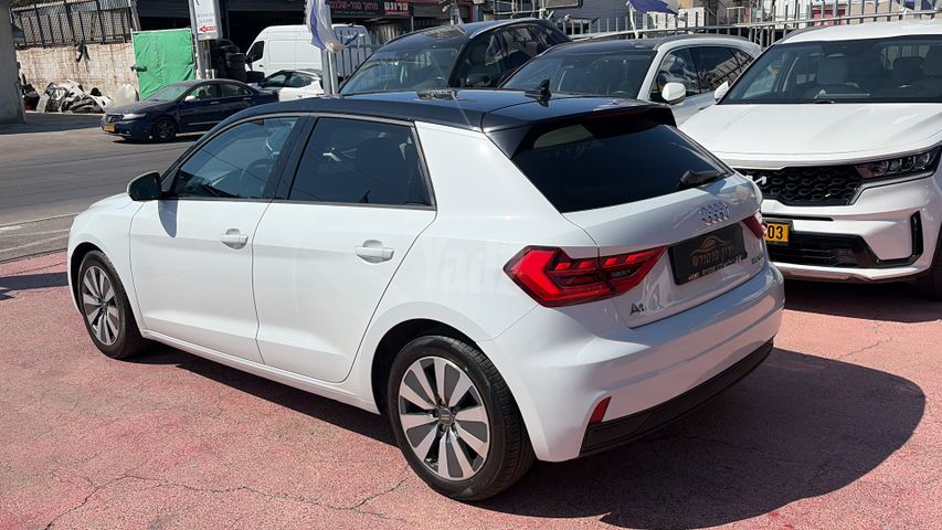 אאודי A1