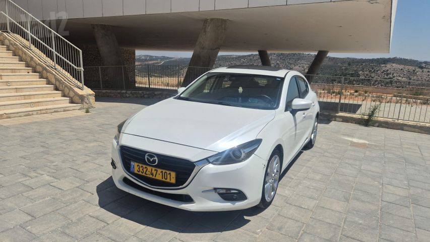 מודעת רכב מאזדה 3