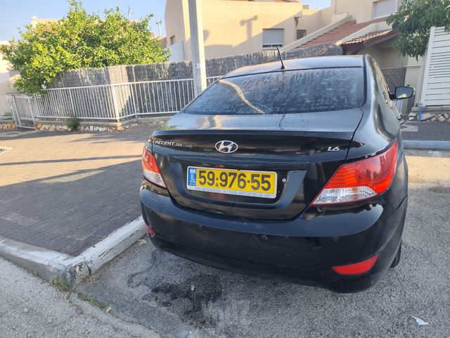 יונדאי אקסנט i25