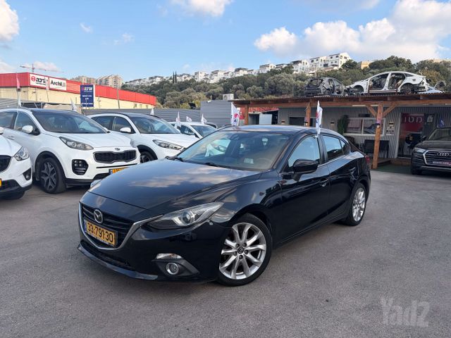 מודעת רכב מאזדה 3