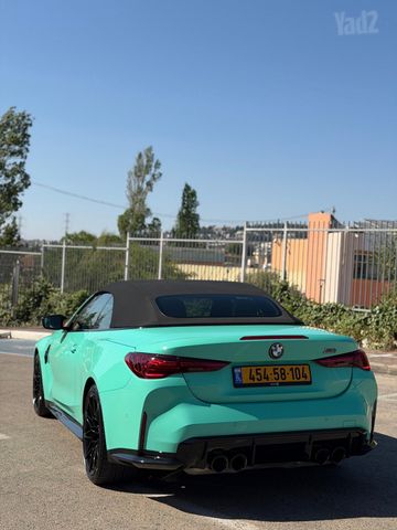 ב מ וו M4