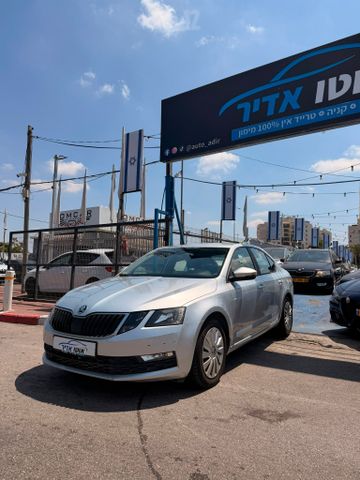 סקודה אוקטביה