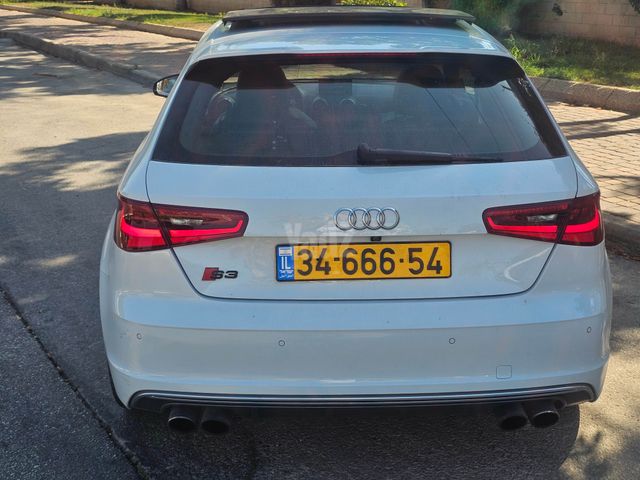 אאודי S3