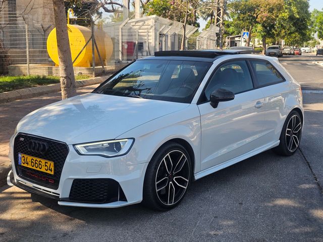 אאודי S3