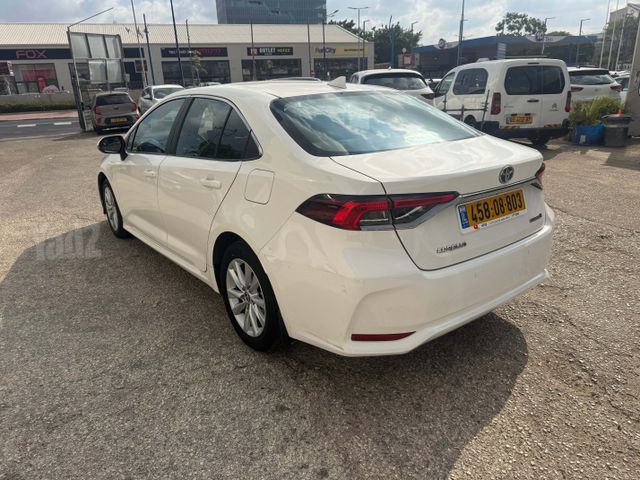 טויוטה קורולה
