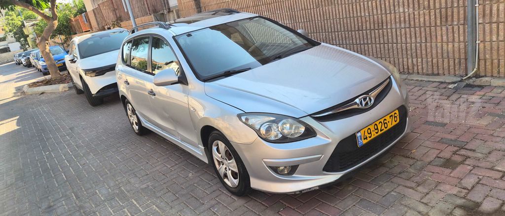 יונדאי i30