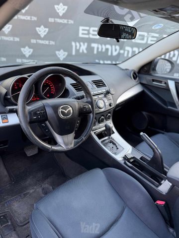 מאזדה 3