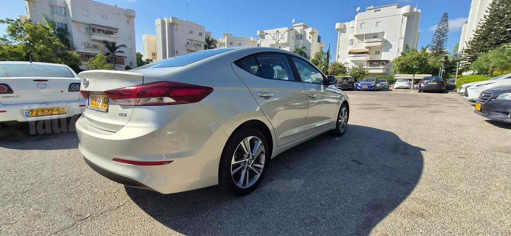 יונדאי אלנטרה