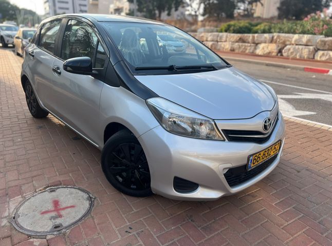 מודעת רכב טויוטה יאריס