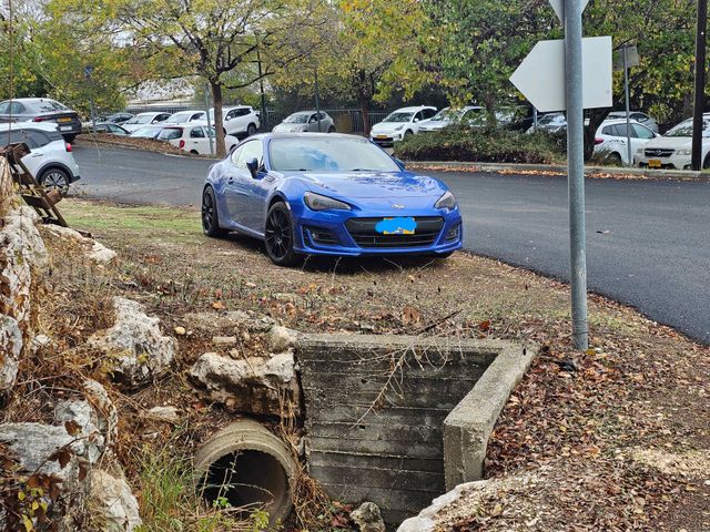 סובארו BRZ